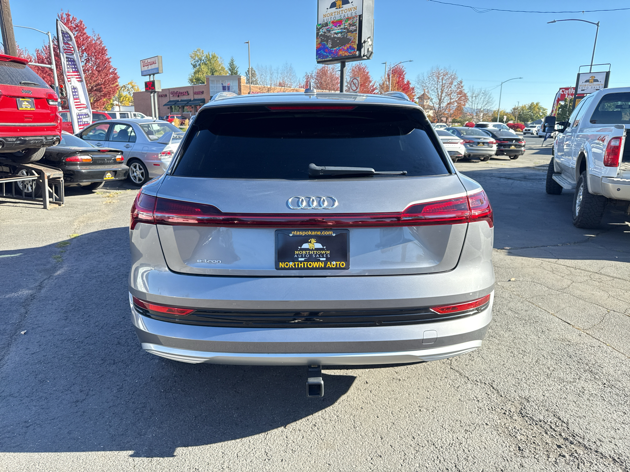 2019 Audi e-tron Prestige