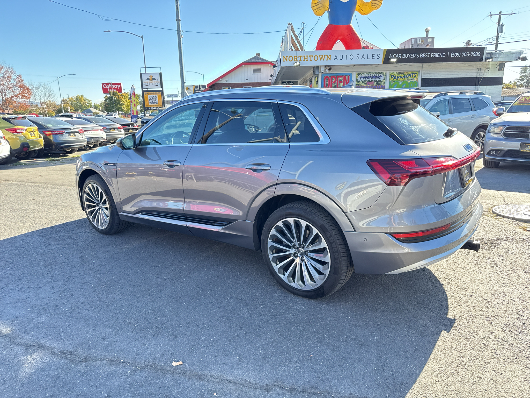 2019 Audi e-tron Prestige