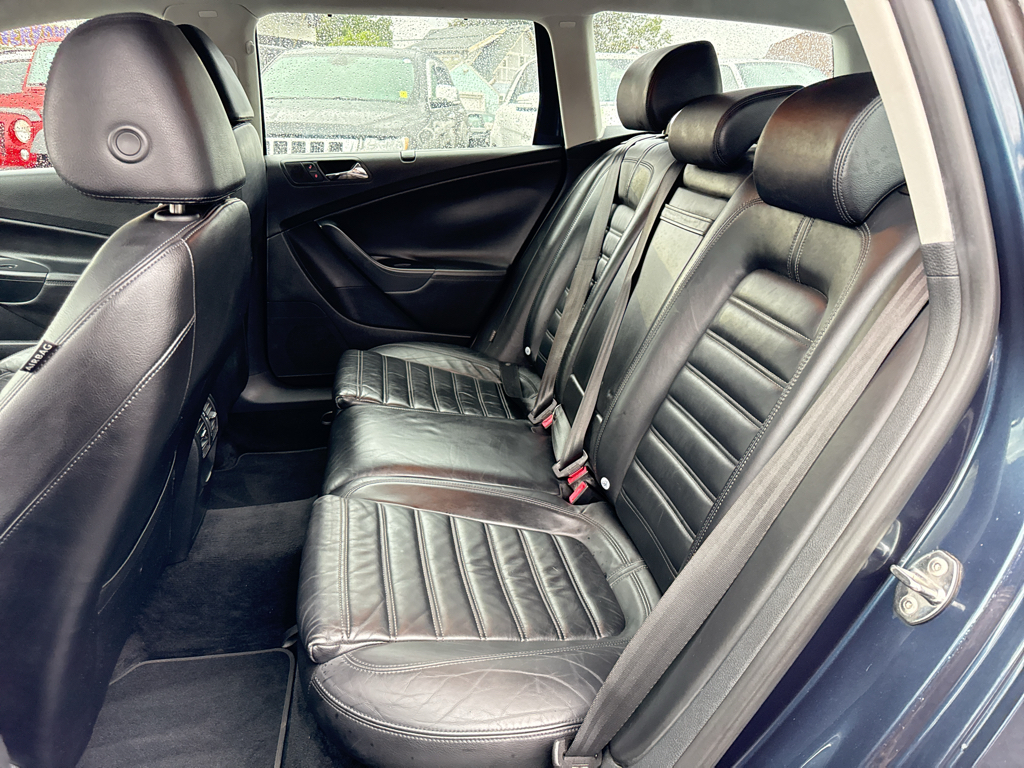 2008 Volkswagen Passat VR6 4Motion