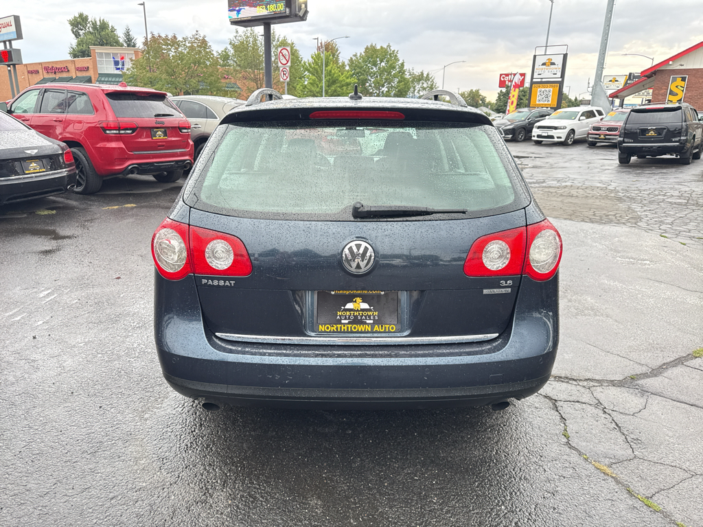 2008 Volkswagen Passat VR6 4Motion