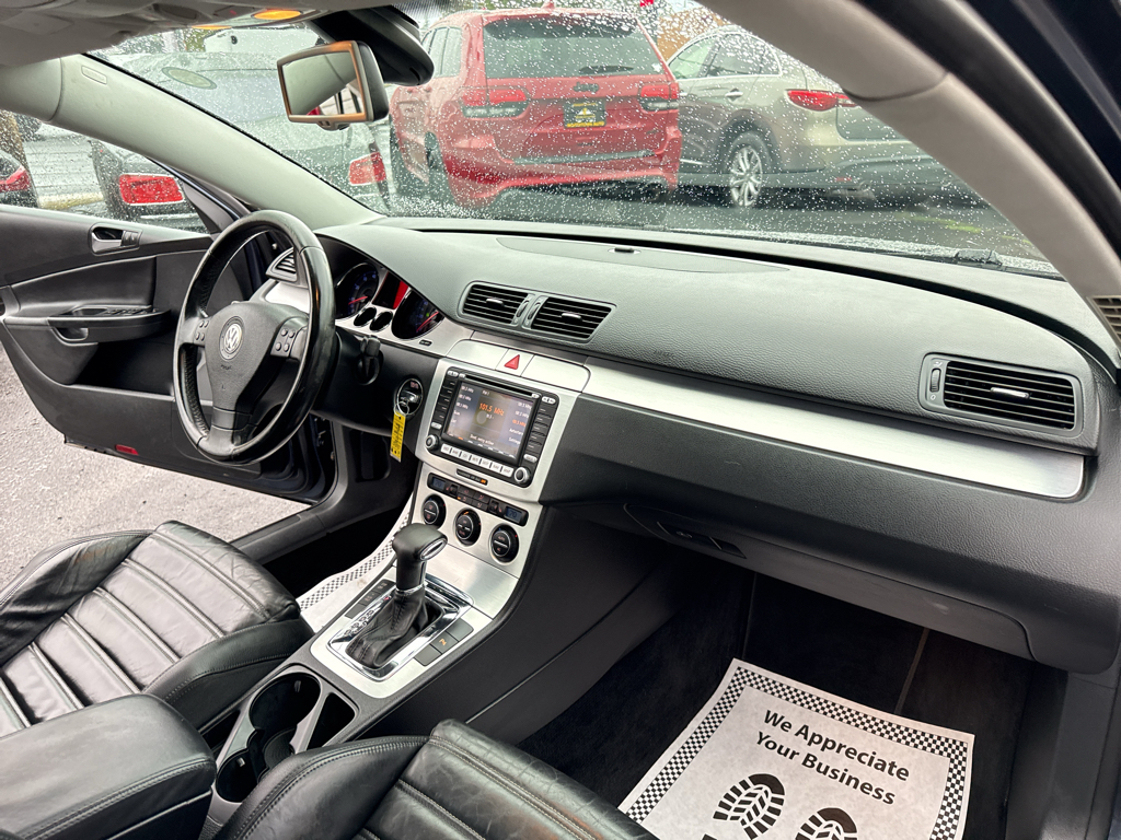 2008 Volkswagen Passat VR6 4Motion