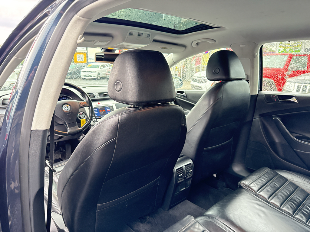 2008 Volkswagen Passat VR6 4Motion