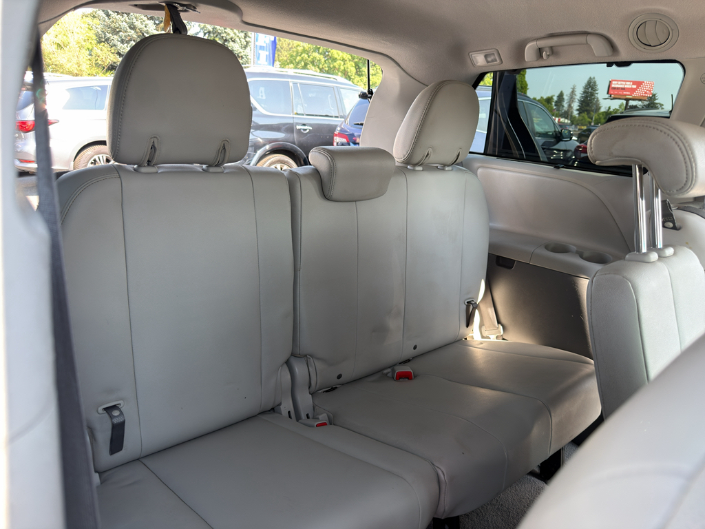 2011 Toyota Sienna XLE