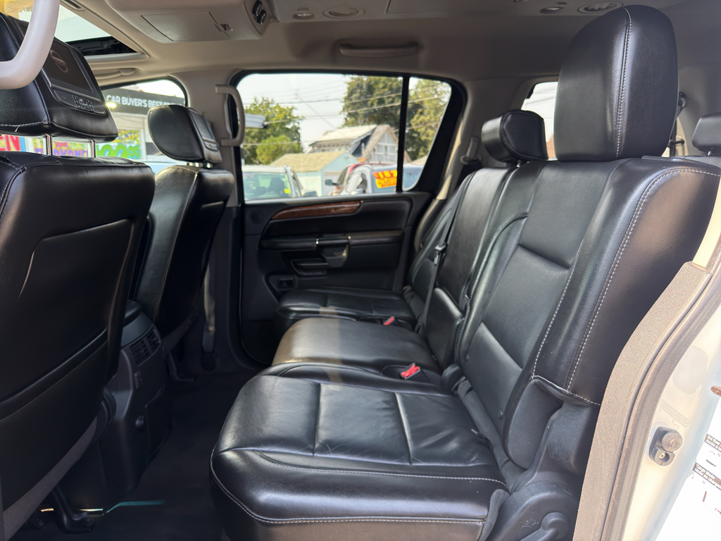 2014 Nissan Armada Platinum