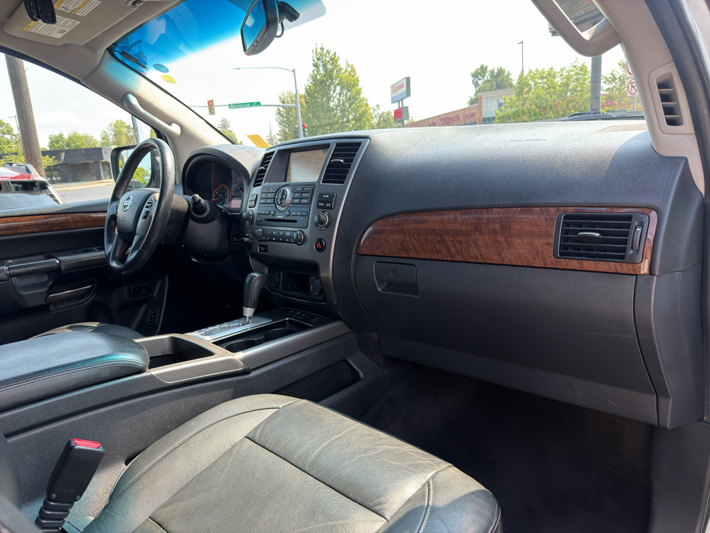 2014 Nissan Armada Platinum