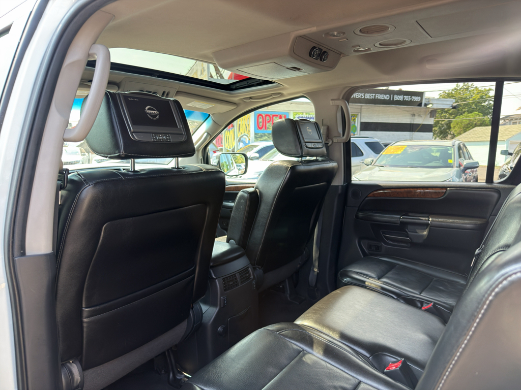 2014 Nissan Armada Platinum
