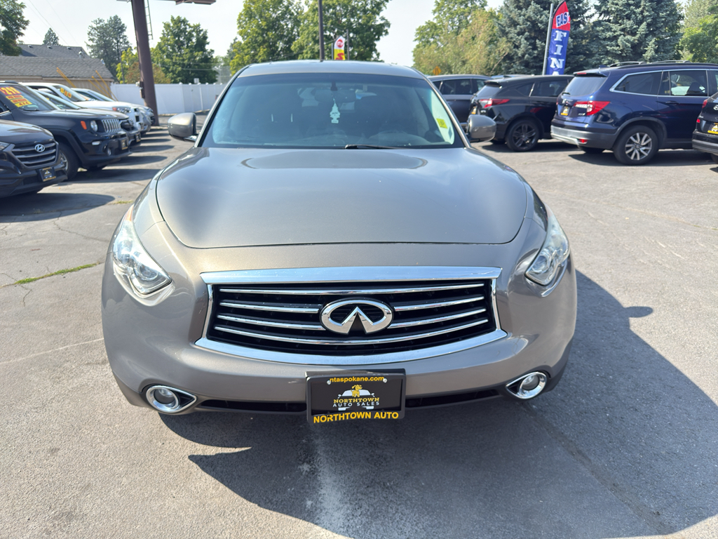 2016 INFINITI QX70