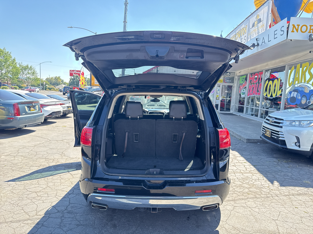 2019 GMC Acadia Denali