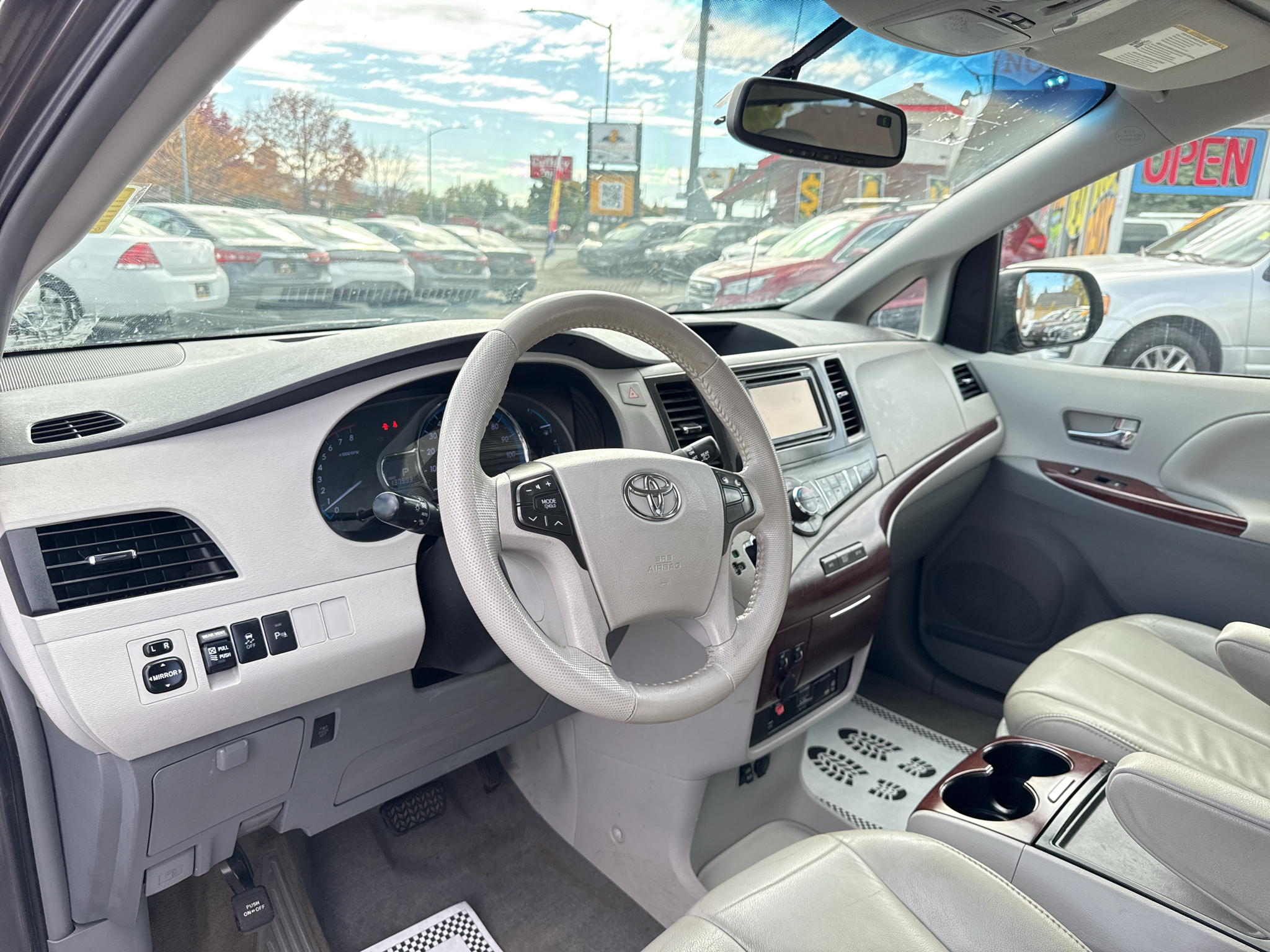 2014 Toyota Sienna XLE