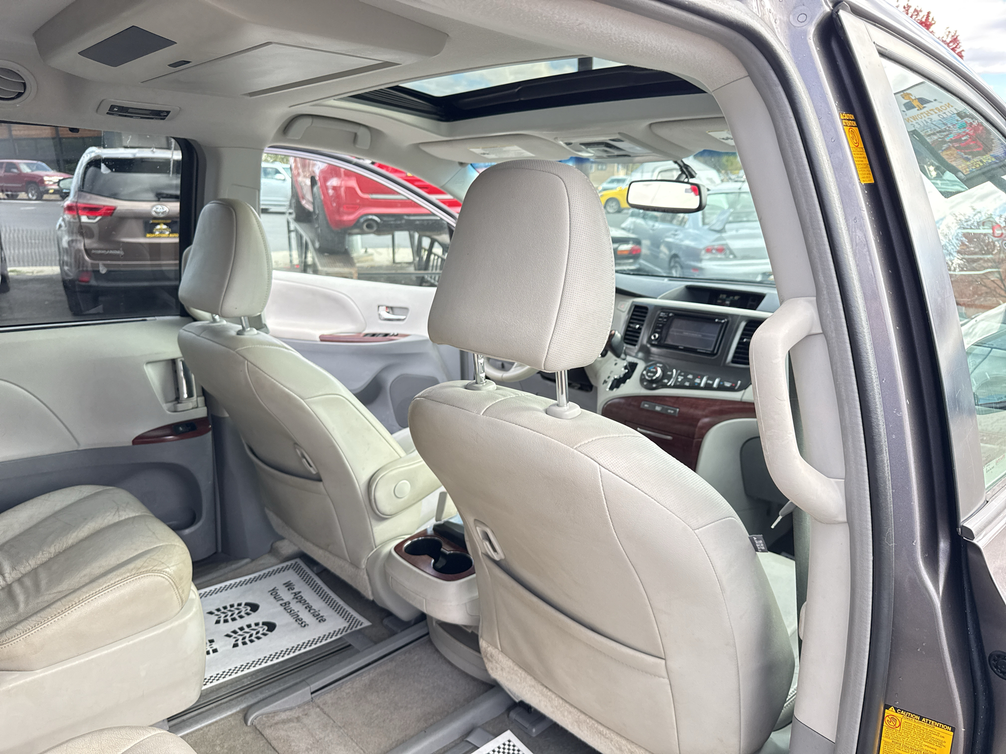 2014 Toyota Sienna XLE