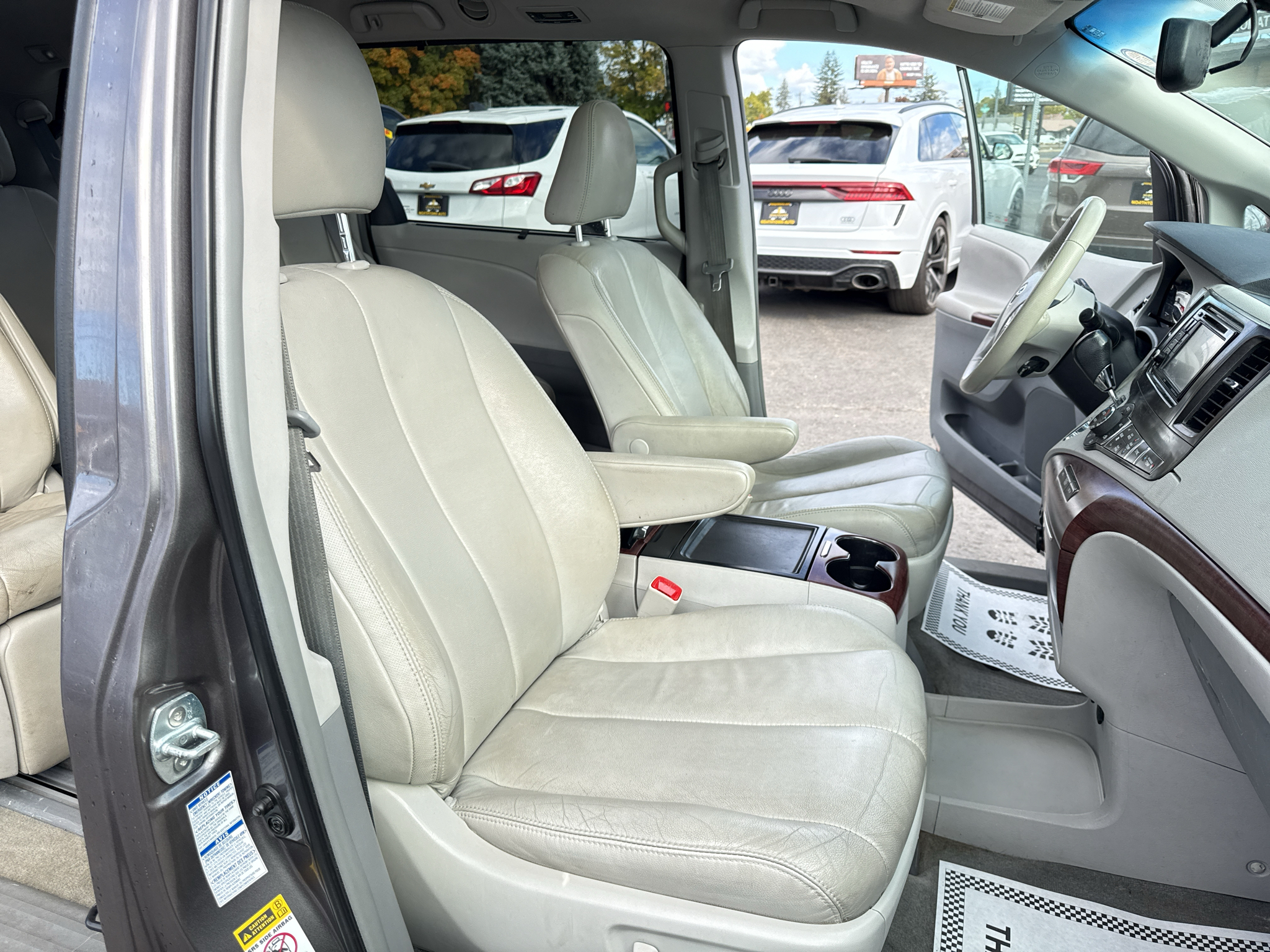 2014 Toyota Sienna XLE