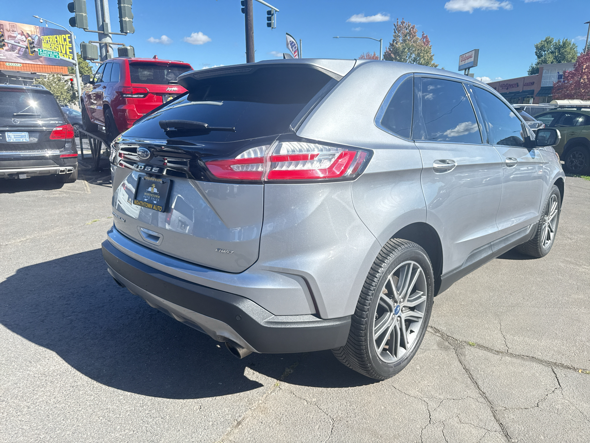 2022 Ford Edge Titanium