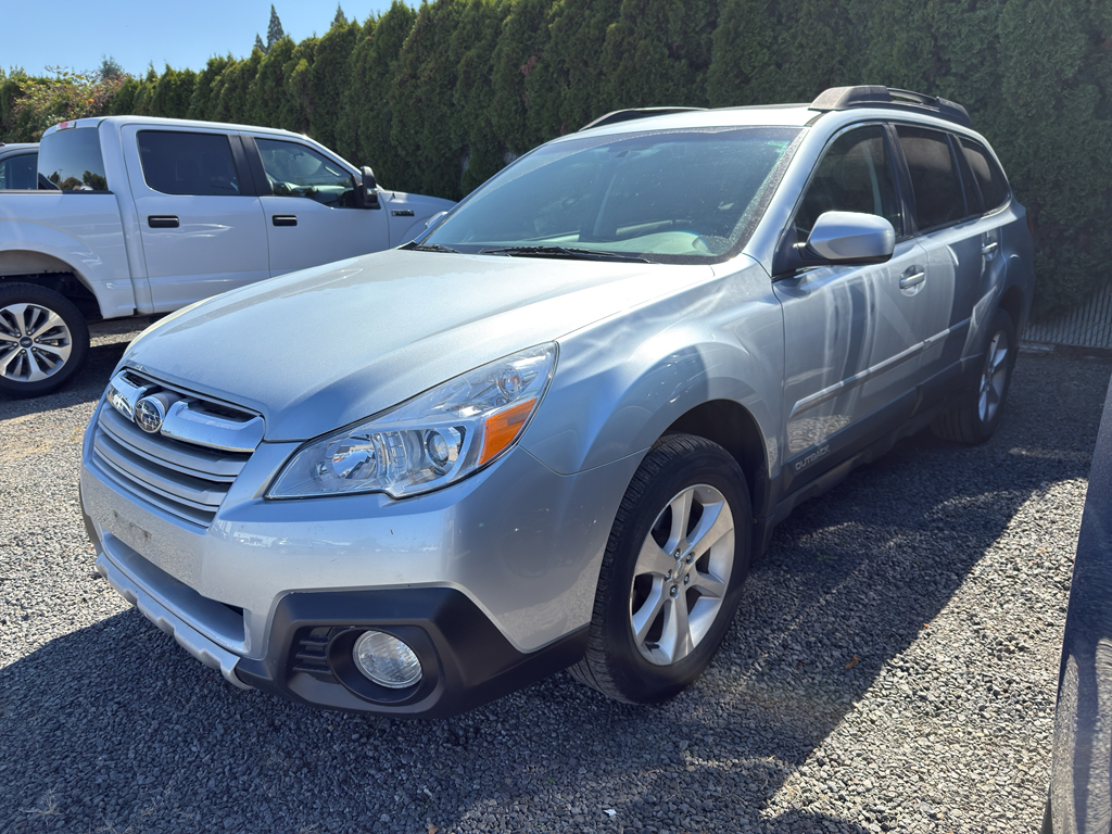 2013 Subaru Outback 2.5i Limited photo 3