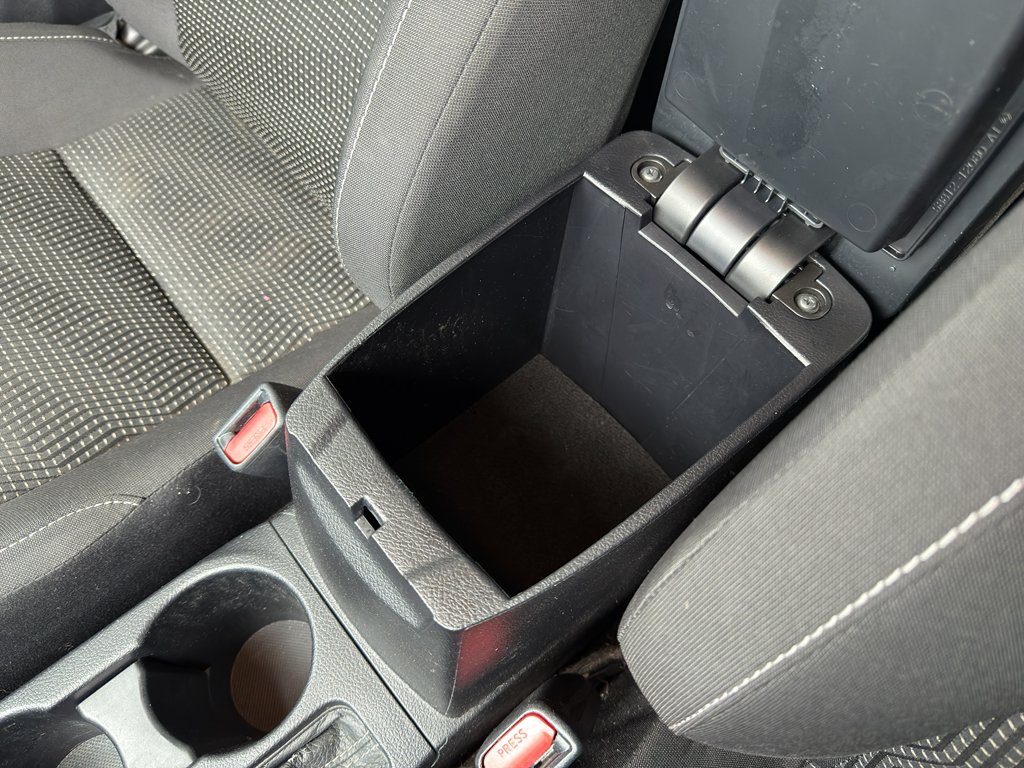 2016 Scion iM Base photo 17