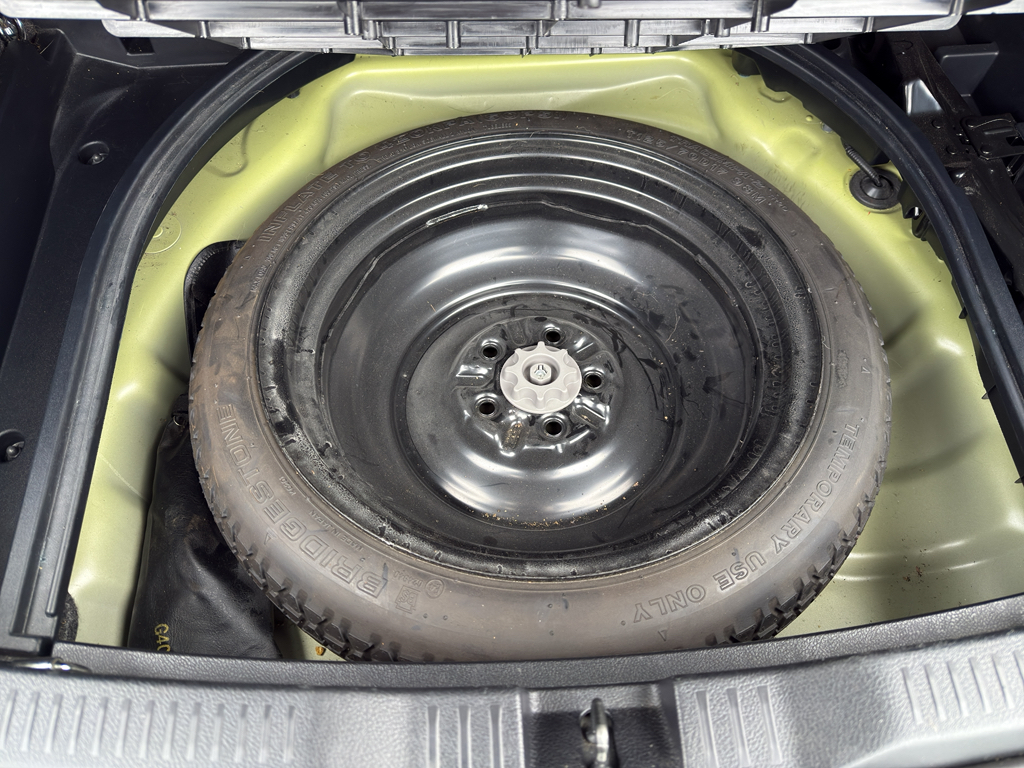 2016 Scion iM Base photo 36
