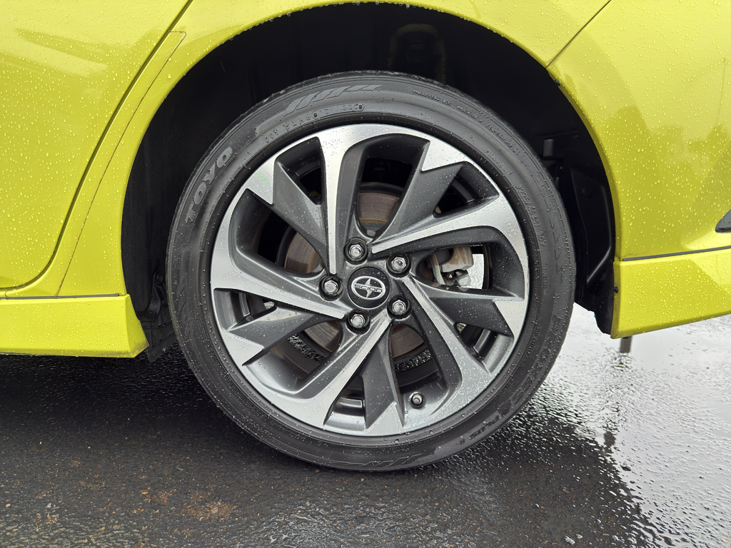 2016 Scion iM Base photo 38
