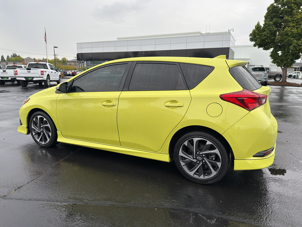 2016 Scion iM Base photo 32