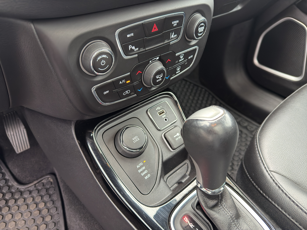 2019 Jeep Compass North Edition Latitude photo 11