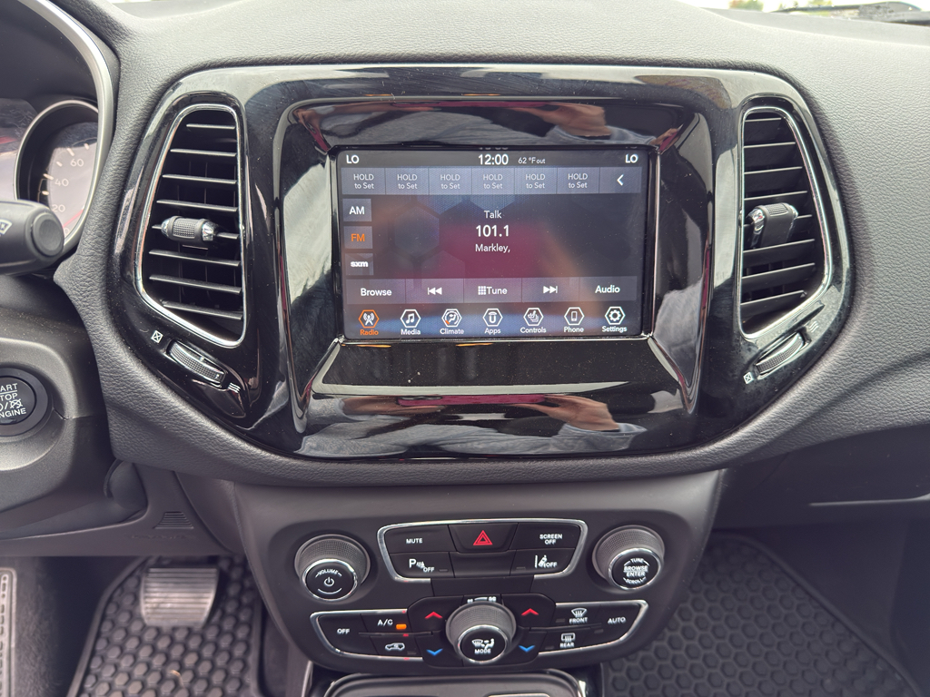 2019 Jeep Compass North Edition Latitude photo 9