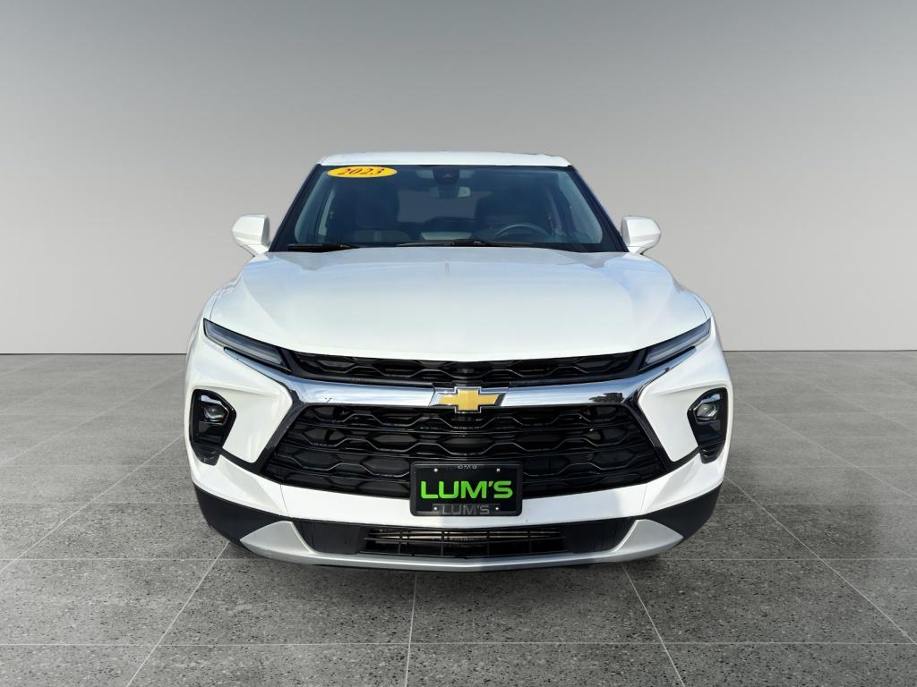 2023 Chevrolet Blazer 2LT photo 2