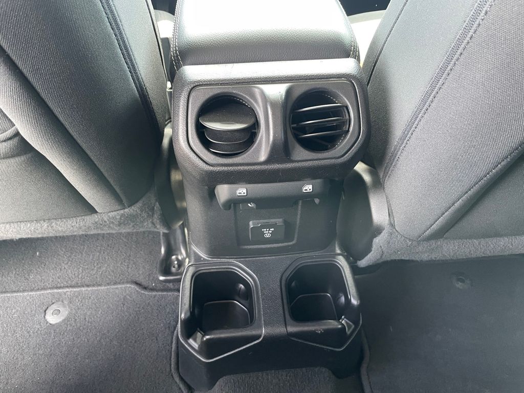 Used 2021 Jeep Wrangler SUV