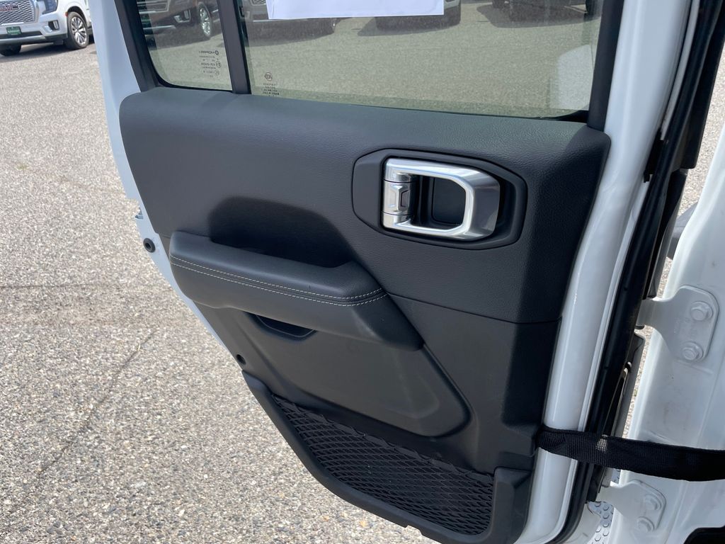 Used 2021 Jeep Wrangler SUV