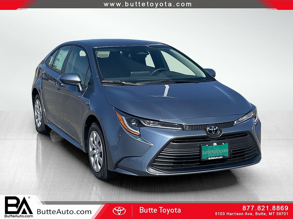 2026 Toyota Corolla LE's photo