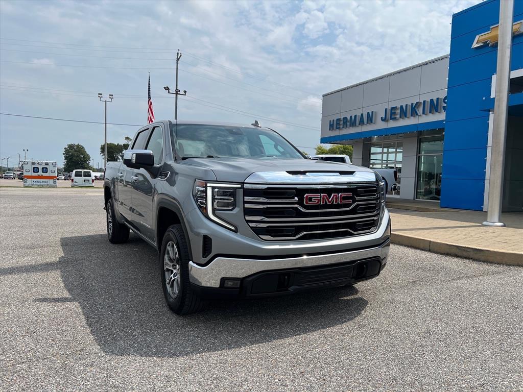 2025 GMC Sierra SLT