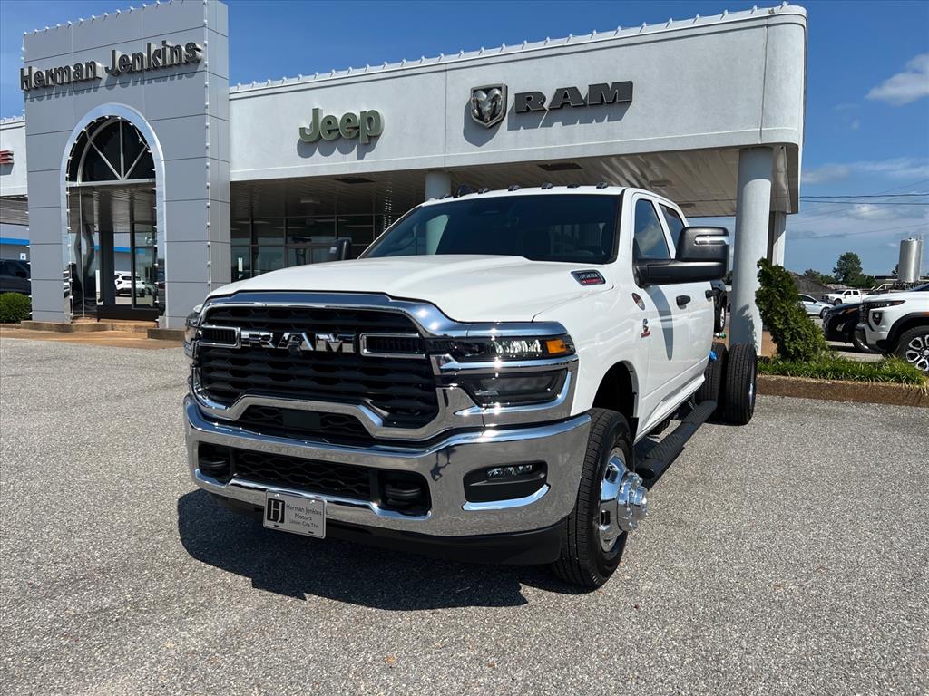 2026 Ram 3500 Chassis Tradesman