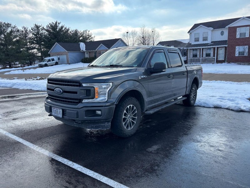 Ford F-150 XLT SuperCrew 4WD