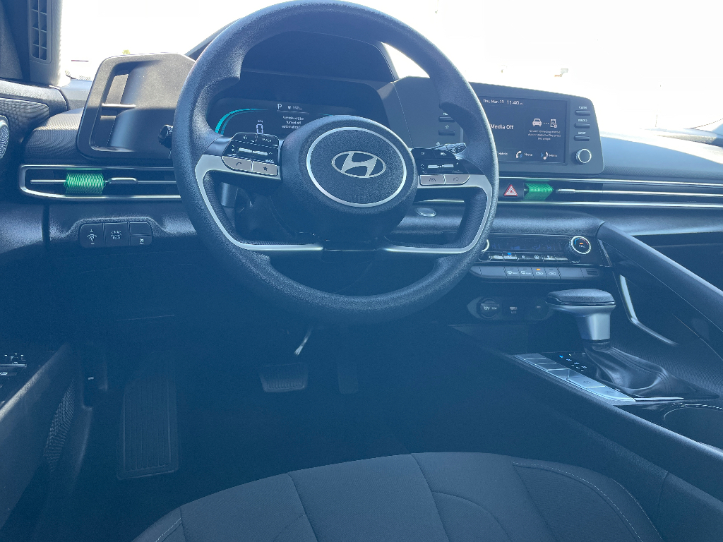 2026 Hyundai Elantra Hybrid image 2