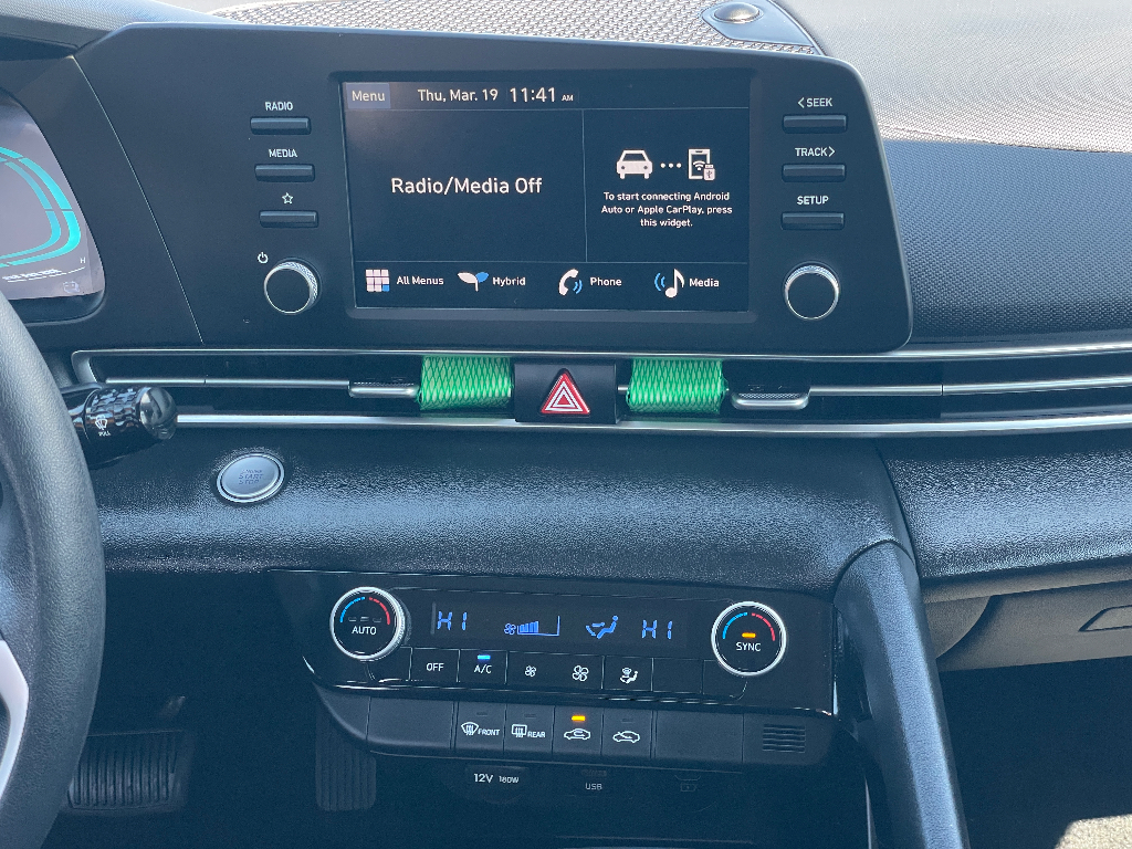 2026 Hyundai Elantra Hybrid image 8