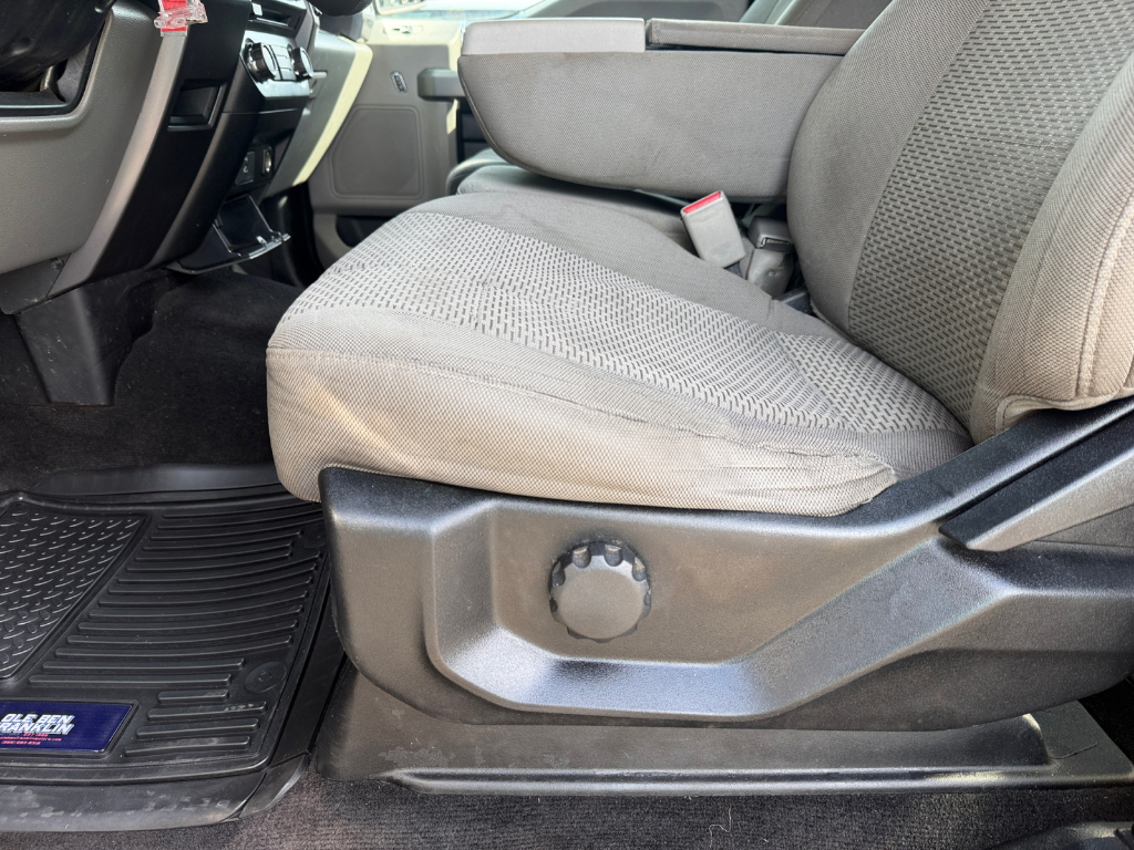 2016 Ford F-150 image 10