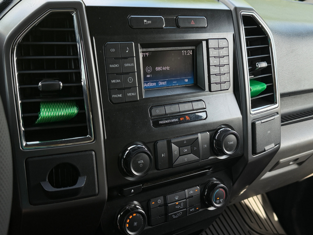 2016 Ford F-150 image 21