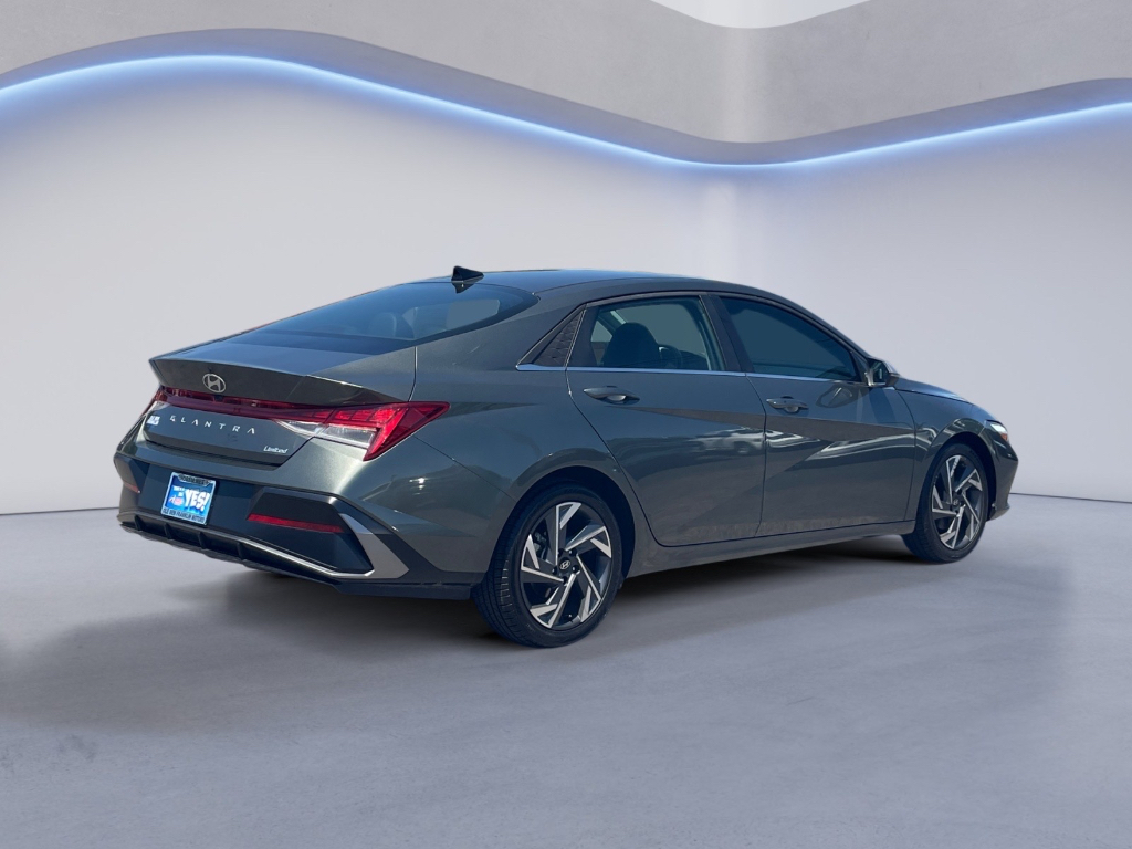 2025 Hyundai Elantra