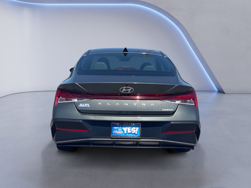 2025 Hyundai Elantra