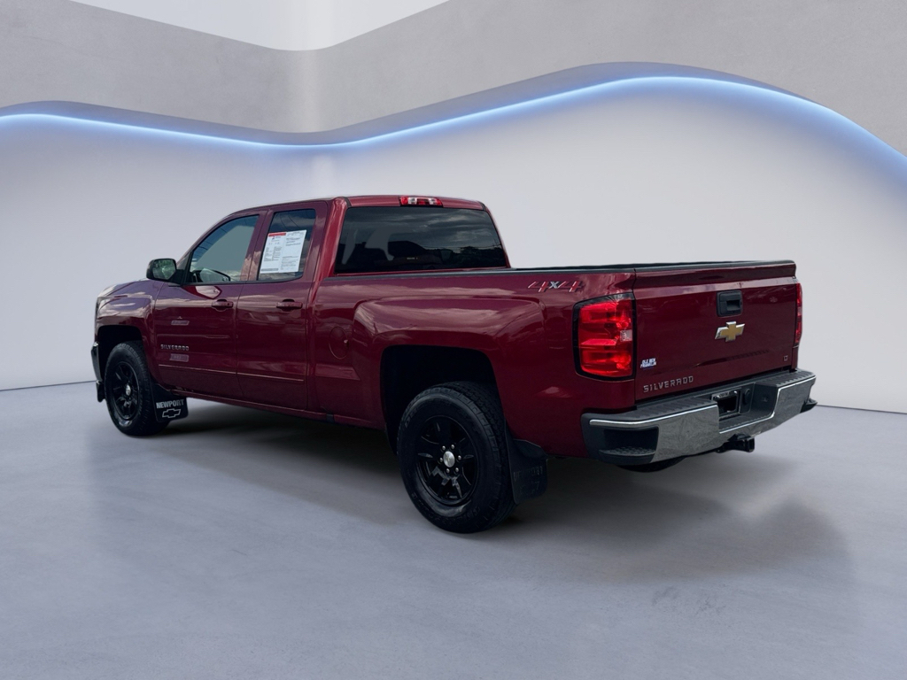 2018 Chevrolet Silverado image 3