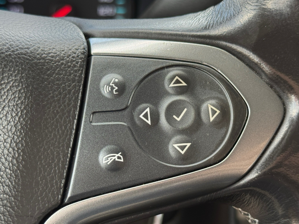 2018 Chevrolet Silverado image 19