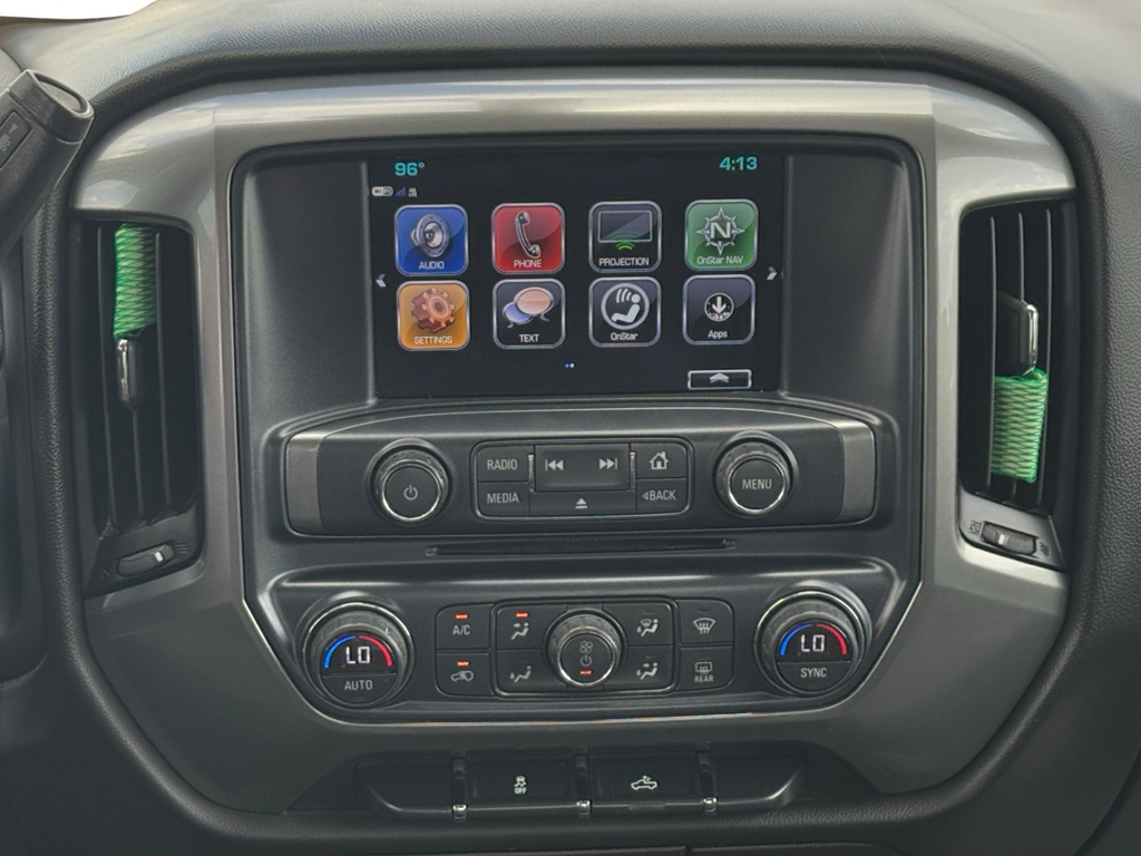 2018 Chevrolet Silverado image 13