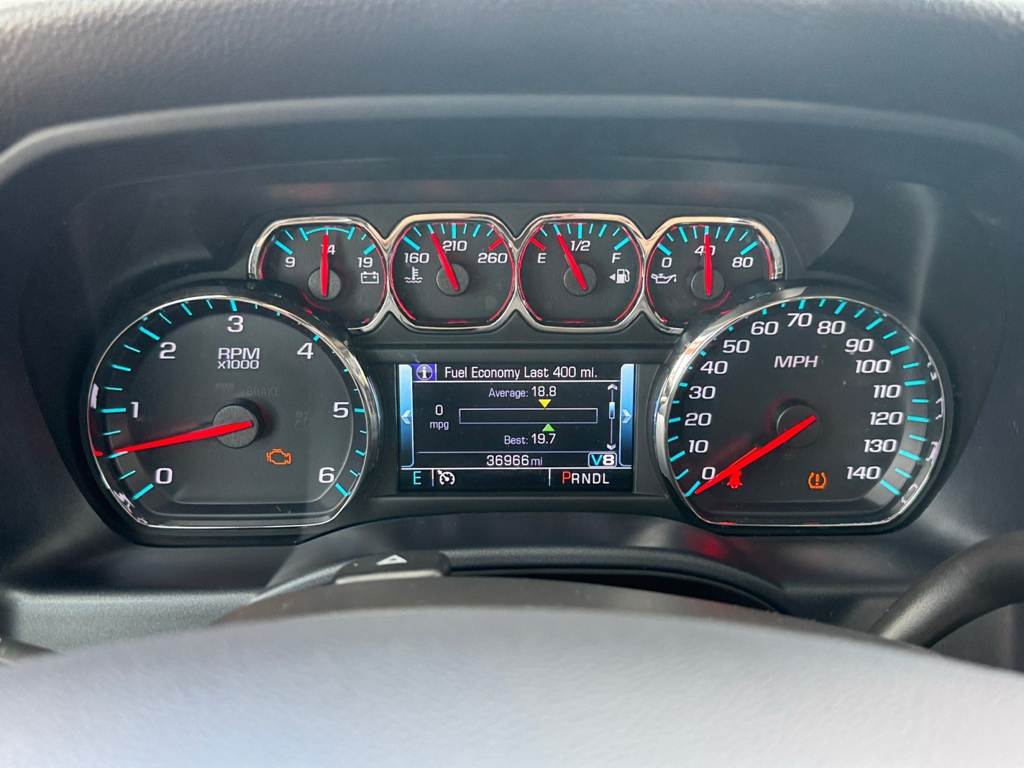 2018 Chevrolet Silverado image 18