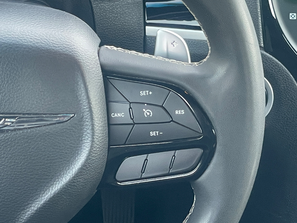 2023 Chrysler 300S