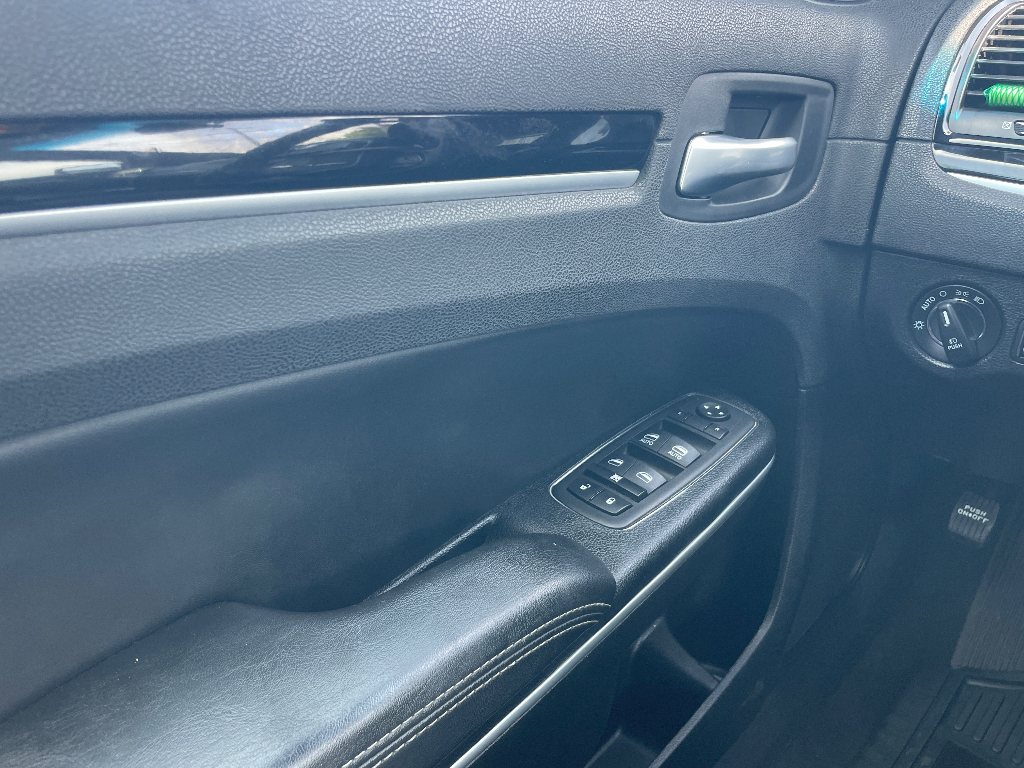 2023 Chrysler 300S