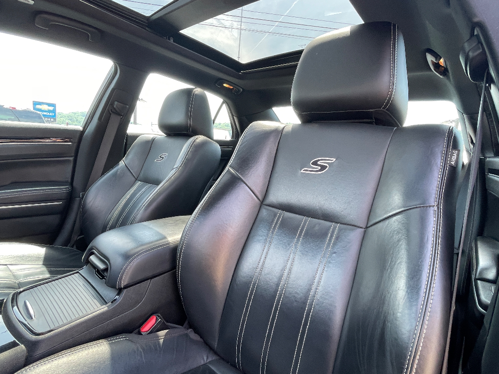 2023 Chrysler 300S