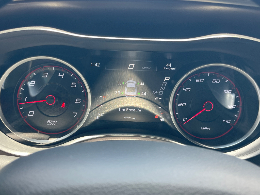 2021 Dodge Charger image 4