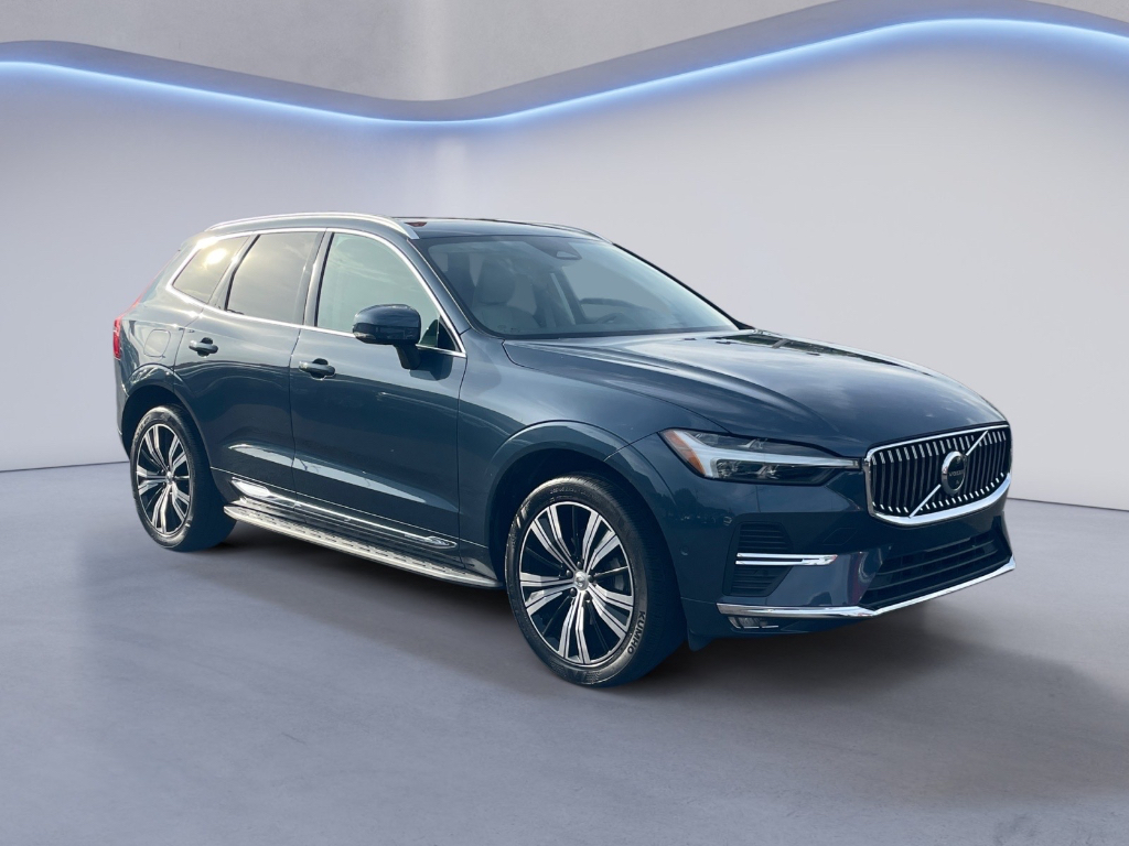 2022 Volvo XC60 image 1