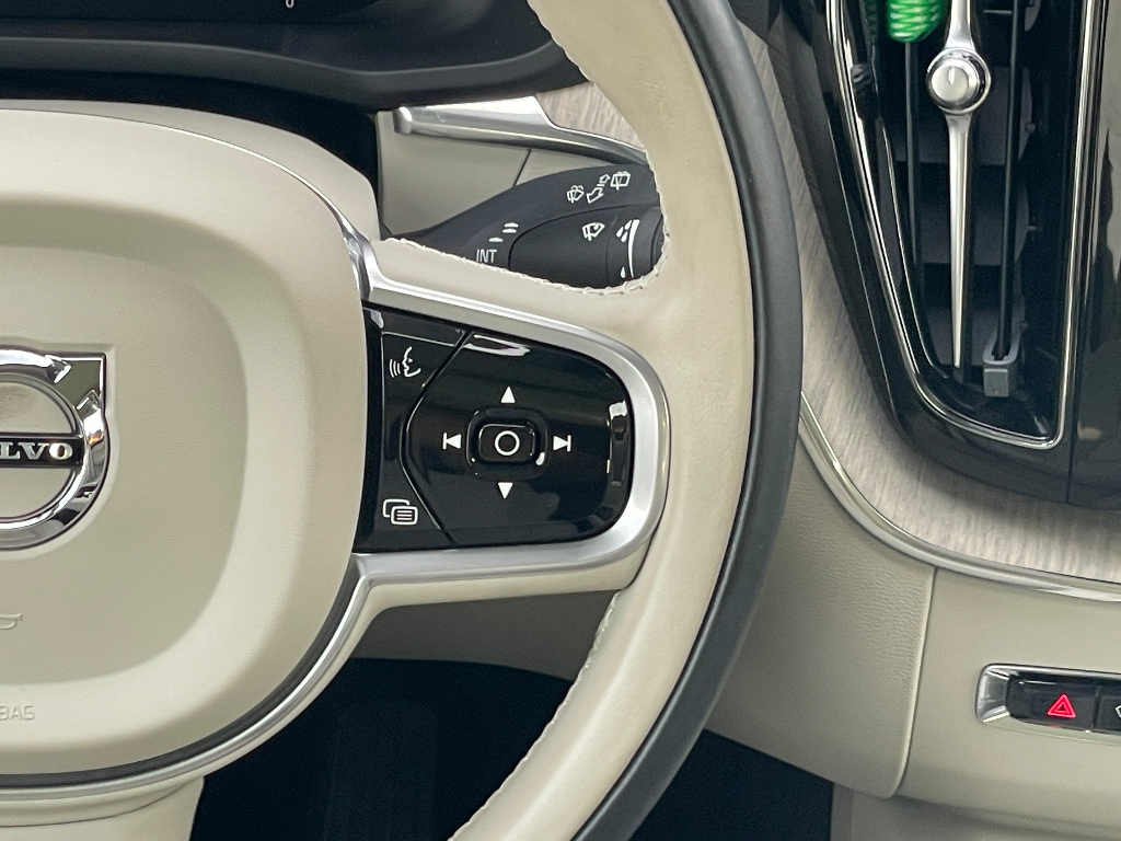 2022 Volvo XC60