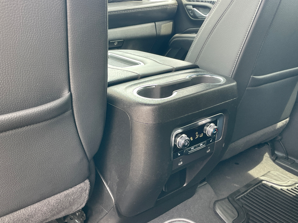 2024 GMC Yukon