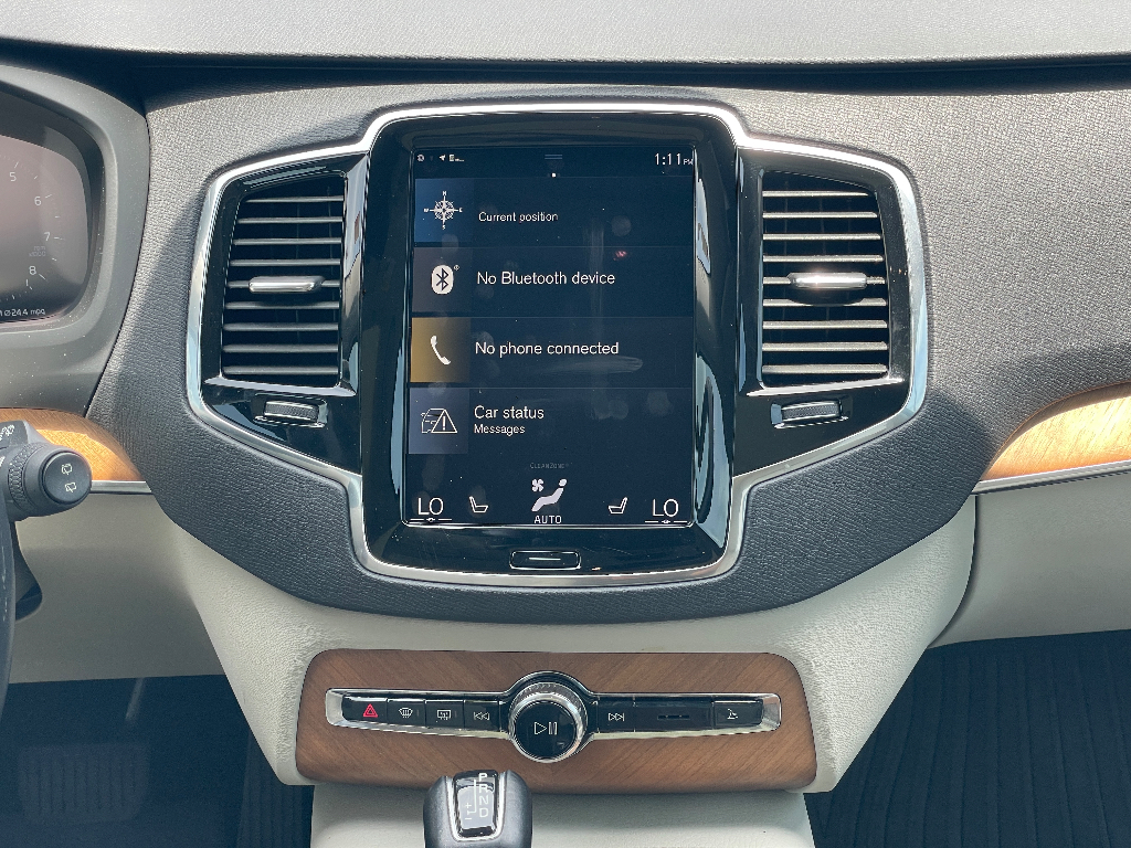 2021 Volvo XC90 image 7
