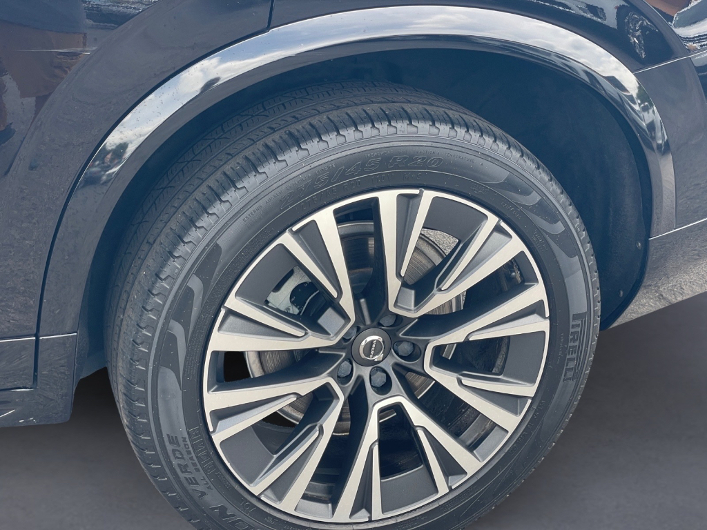 2021 Volvo XC90 image 25