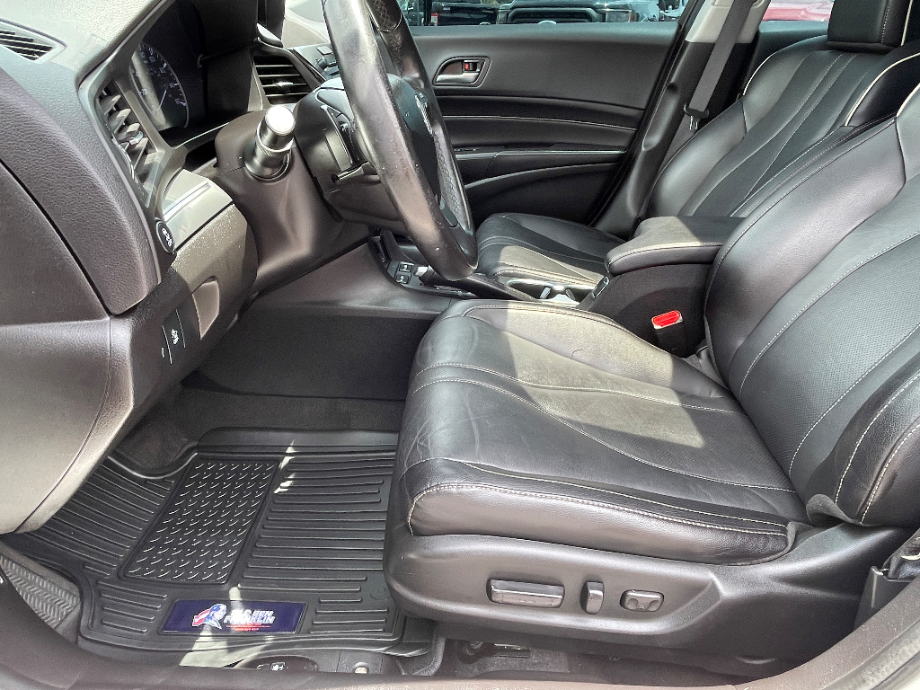 2022 Acura ILX image 15